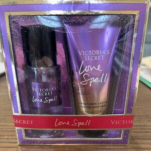 New In Box Victoria's Secret LOVE SPELL Set 2.5oz Body Mist and 2.5 oz Lotion
